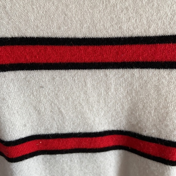 White and red striped sweater - Picture 4 of 4